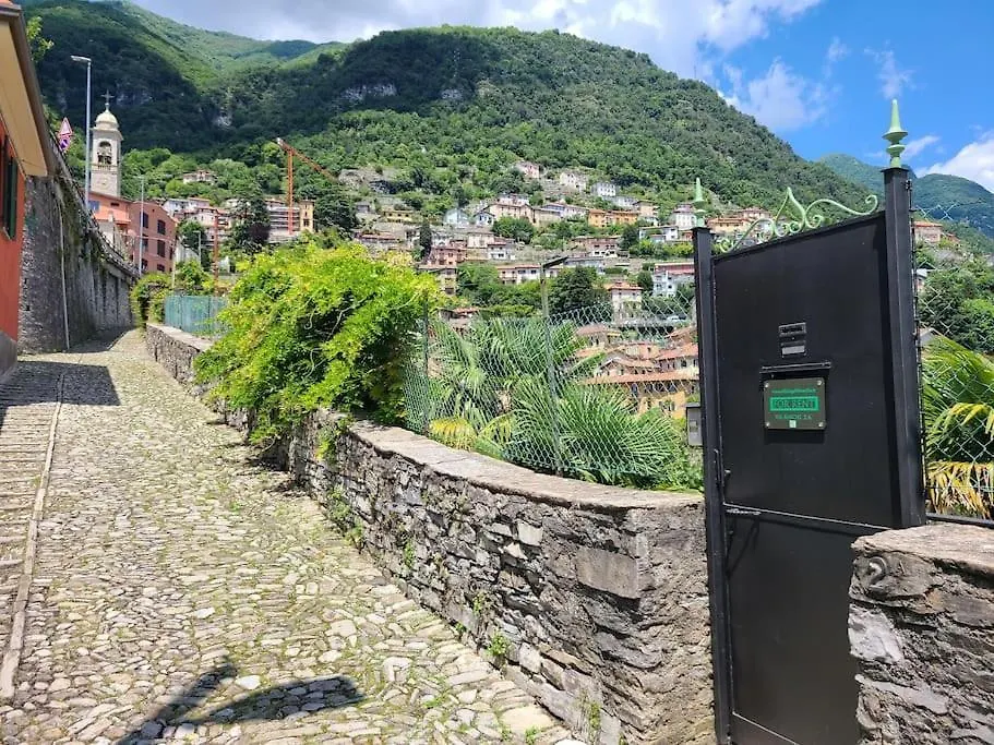 Villa La Gabbianella A Moltrasio, Como